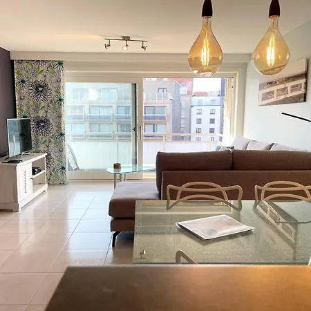 In With Sea Views Lägenhet